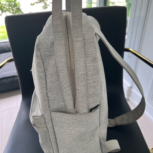 Herschel Nova Backpack Mini 9L - Light Grey - Picture 3 of 6